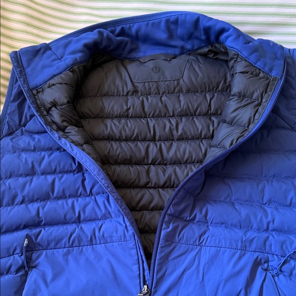 lululemon athletica Blue Men's Vest - Picture 8 of 8